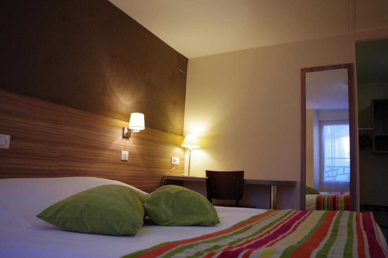 Logis Hotel Le Chene Vert Savenay Exterior foto